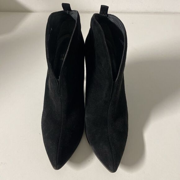 Stuart Weitzman Suede Bootie Ankle Boot Black Pointed Toe Split Front He… - Picture 6 of 9